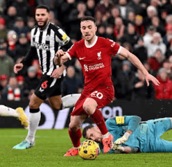 Liverpool vs Newcastle United 4-2 in Premier League