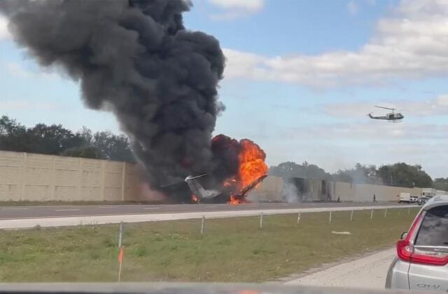 Small Plane Crashes on Florida Interstate, Killing 2: Lost Both Engines, Pilot Reports