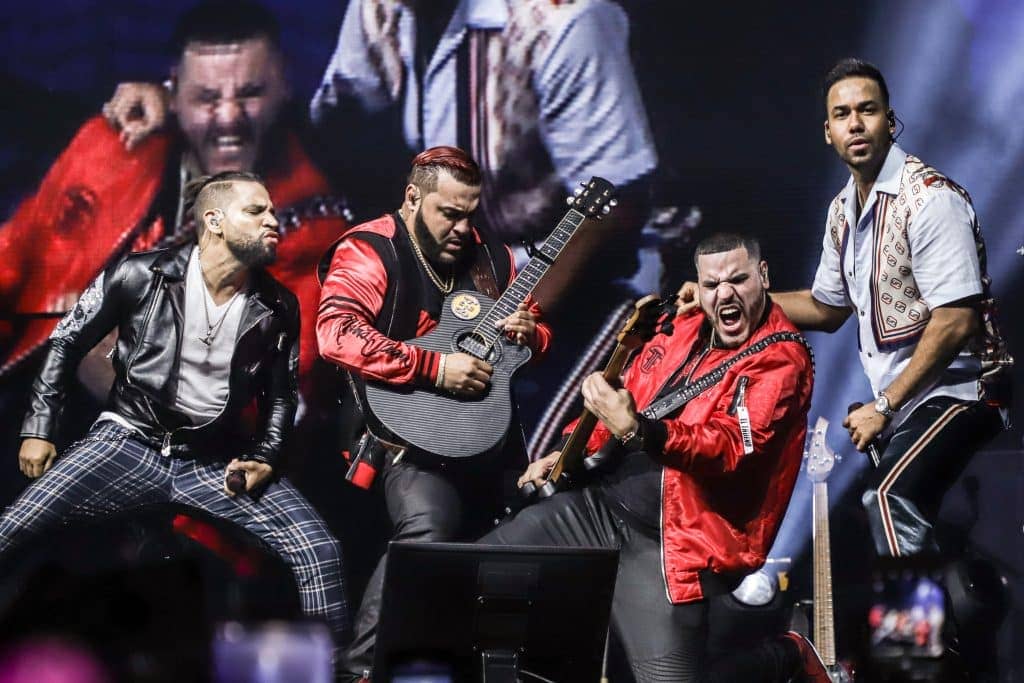 Romeo Santos Reunites With Aventura For 2024 Cerrando Ciclos Tour