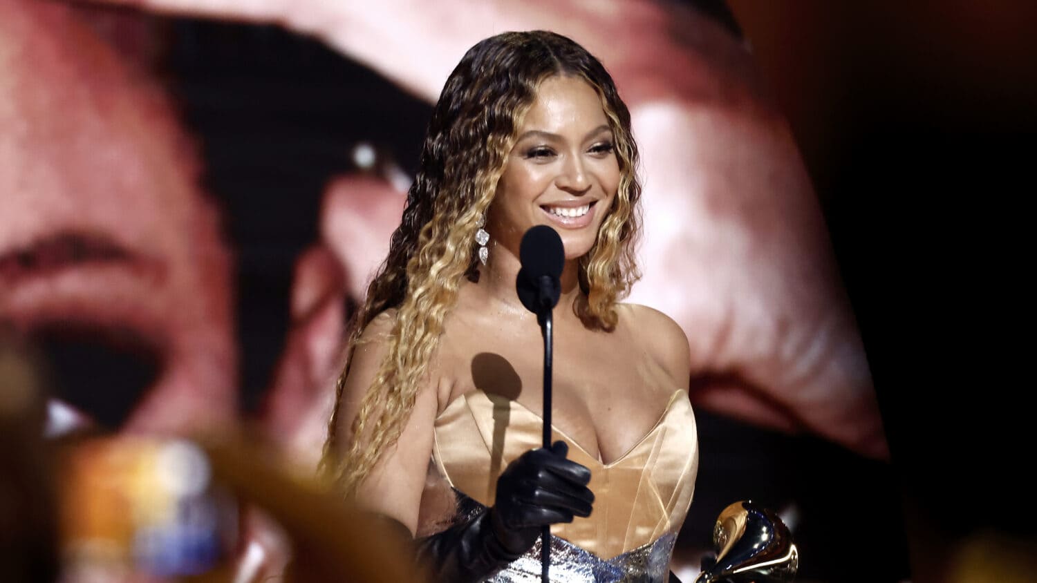 Beyoncé's surprise release during the Super Bowl ,Beyoncé dropped 2 new songs